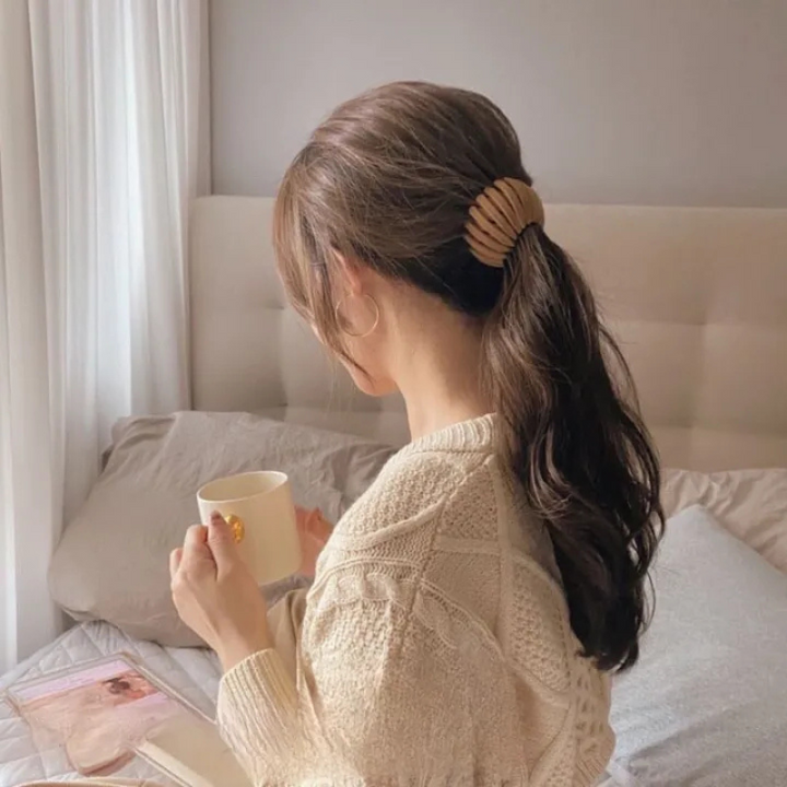 Twist-and-Snap Hair Clip for Secure All-Day Hold, Gentle on Fine Hair