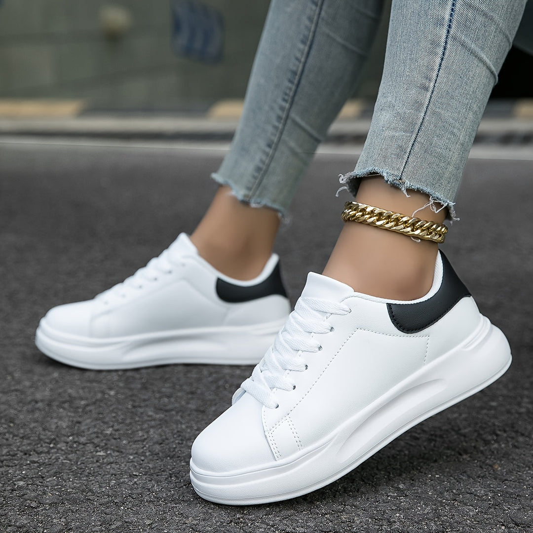 Women's Classic Low-Top Casual Sneakers