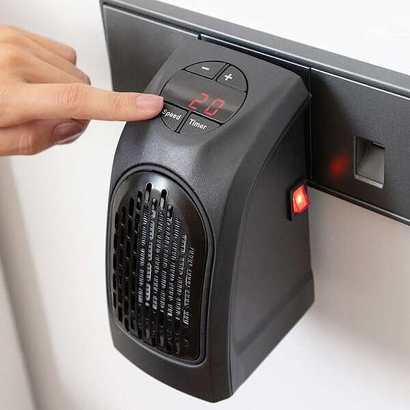 Ceramic plug-in heater with adjustable thermostat