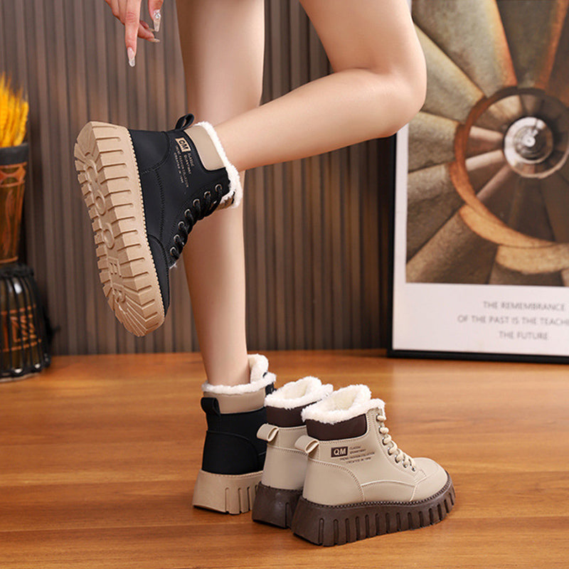 Women's lined lace-up boots with fleece and thick rubber sole