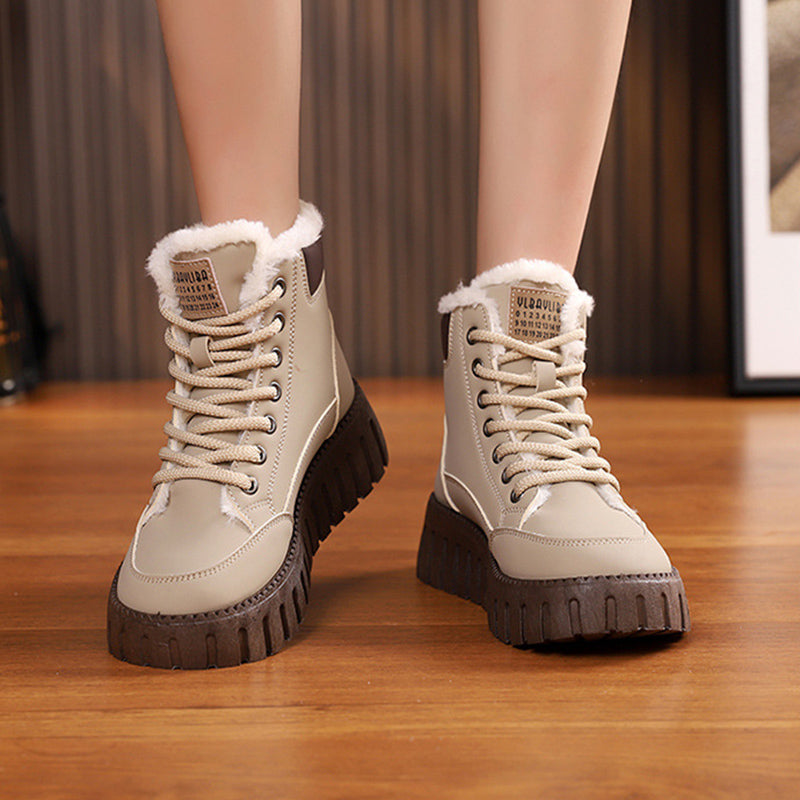Women's lined lace-up boots with fleece and thick rubber sole