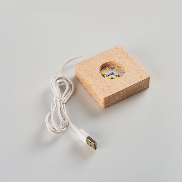 Crystal ball with 3D engraving, standalone or with light base