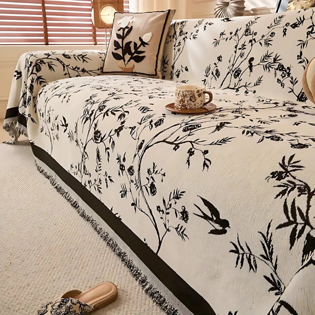 Elegant Floral Patterned Throw with Fringe Trim