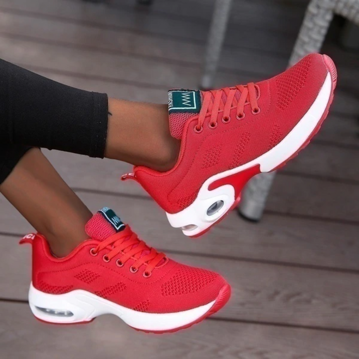 Lightweight orthopaedic women's trainers with breathable mesh and cushioned sole