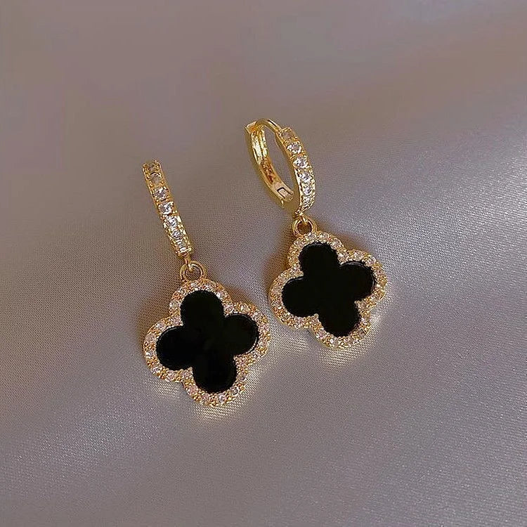 Clover Earrings – Clara