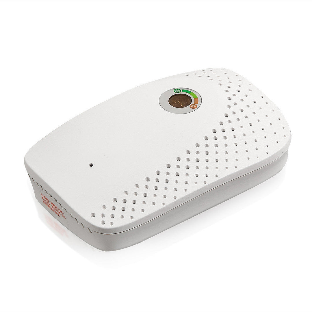 Reusable mini moisture absorber, cordless for small spaces