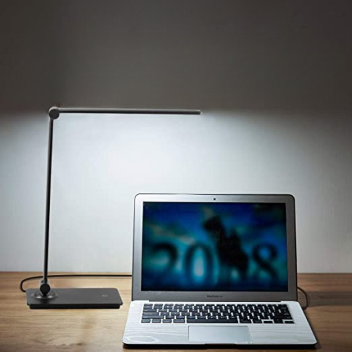 LED Desk Lamp, Desk Lamp with Touch Control and 3 Brightness Levels, Dimmable Office Lamp with Adjustable Arm, Foldable Table Lamp for Desk, Bedroom, Bedside Table, Office