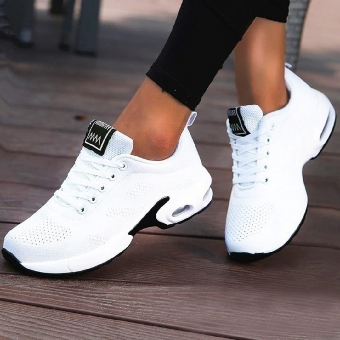 Lightweight orthopaedic women's trainers with breathable mesh and cushioned sole