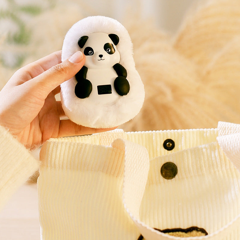 Rechargeable plush hand warmer as a polar bear or panda