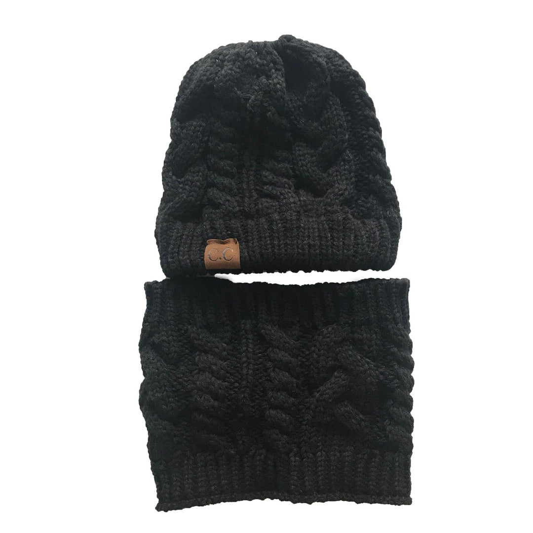 Women's knitted hat with detachable snood – stretchy and warm