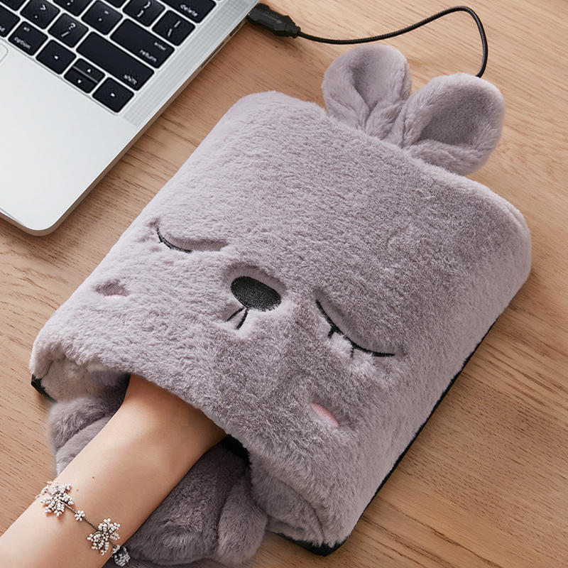 Heated mouse mat with hand warmer in soft fleece