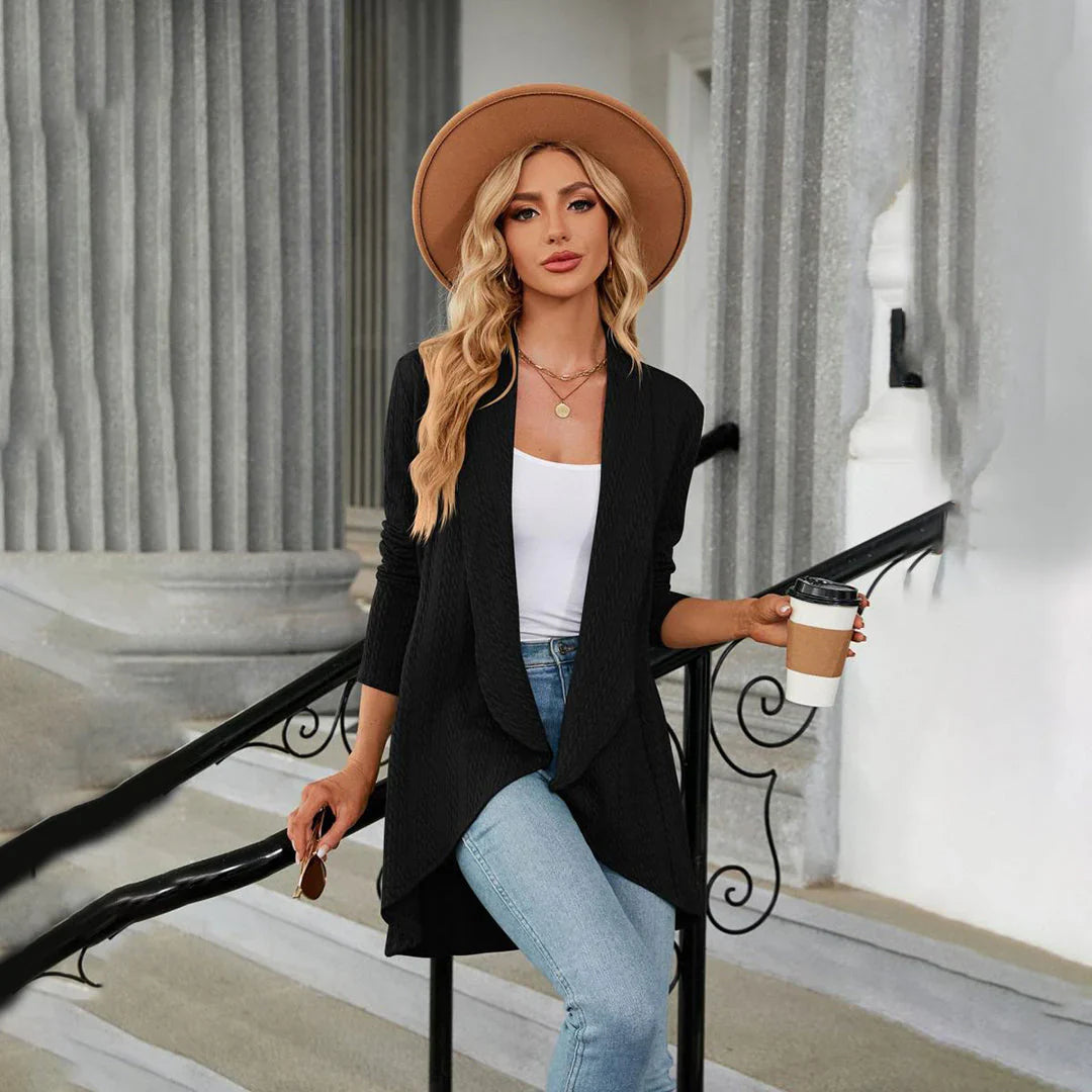 Aurora – Stylish Women's Cardigan for the Autumn Season