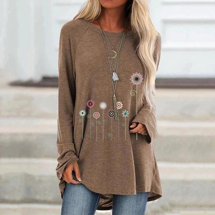 Sweatshirt with 3D Floral Embroidery Soft Texture Meets Subtle Elegance