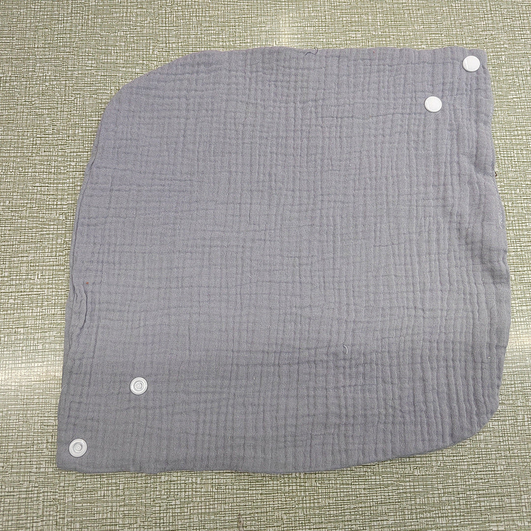 Soft cotton neck warmer with press studs for a good fit
