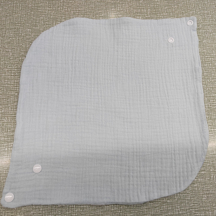 Soft cotton neck warmer with press studs for a good fit