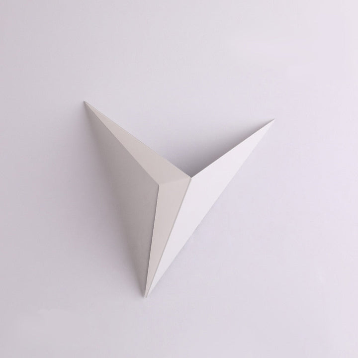 TrigoLux - Modern Triangular Wall Lamp