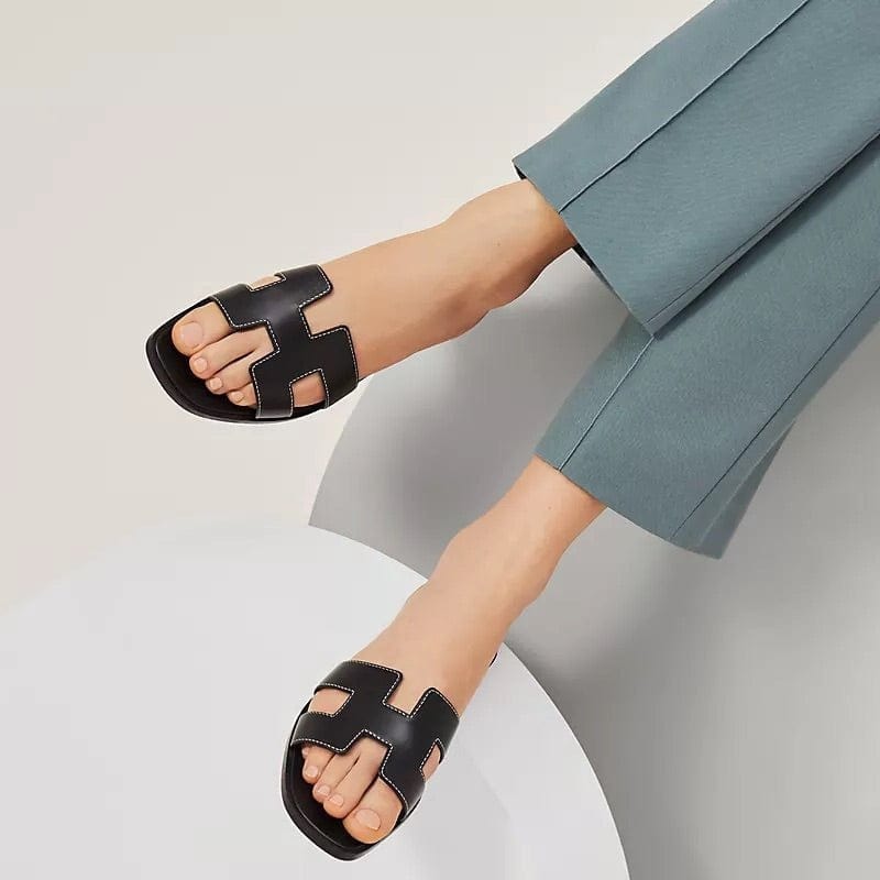 Luxurious and Comfortable Slippers – Elegance and Comfort for Your Home