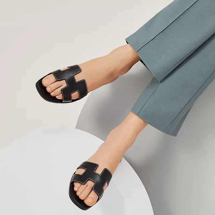 Luxurious and Comfortable Slippers – Elegance and Comfort for Your Home