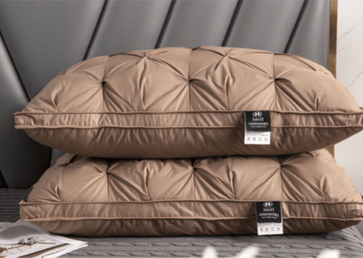 Goose Feather Pillow for a Luxurious Sleep - Aurélie
