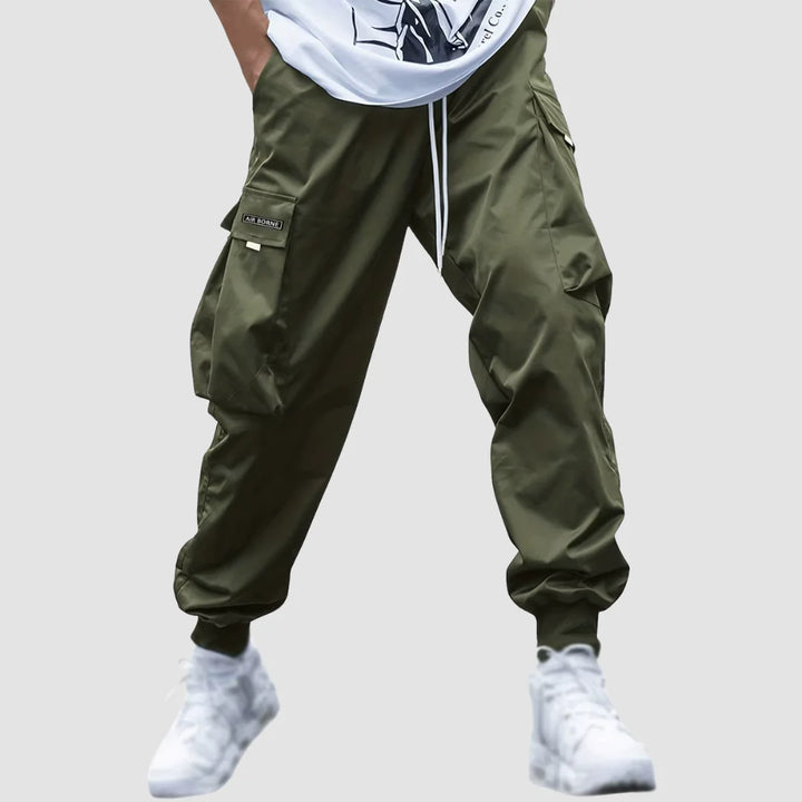 Stylish Cargo Pants for Men with a Comfortable Fit and Functional Design
