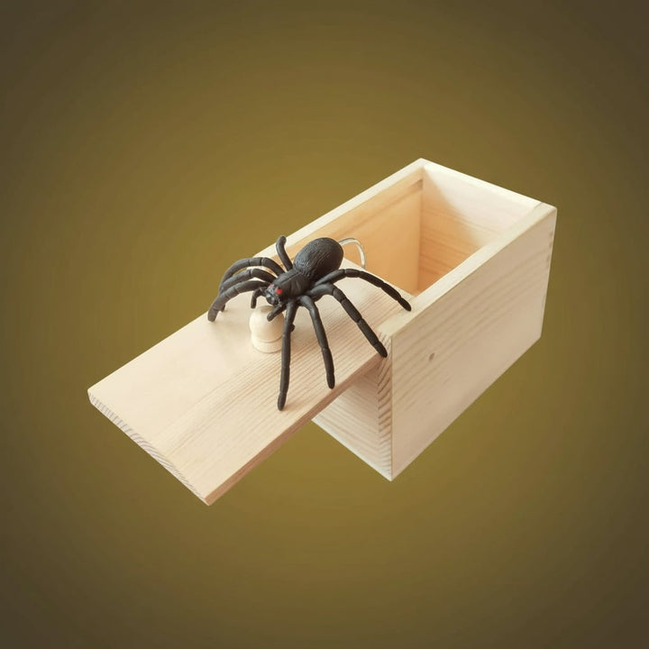 Halloween Gag Gift Boxes Funny Prank Spider Box with Jump Scare Mechanism Wooden Surprise