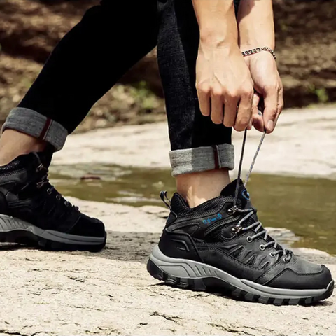 Waterproof Hiking Shoes (Unisex)