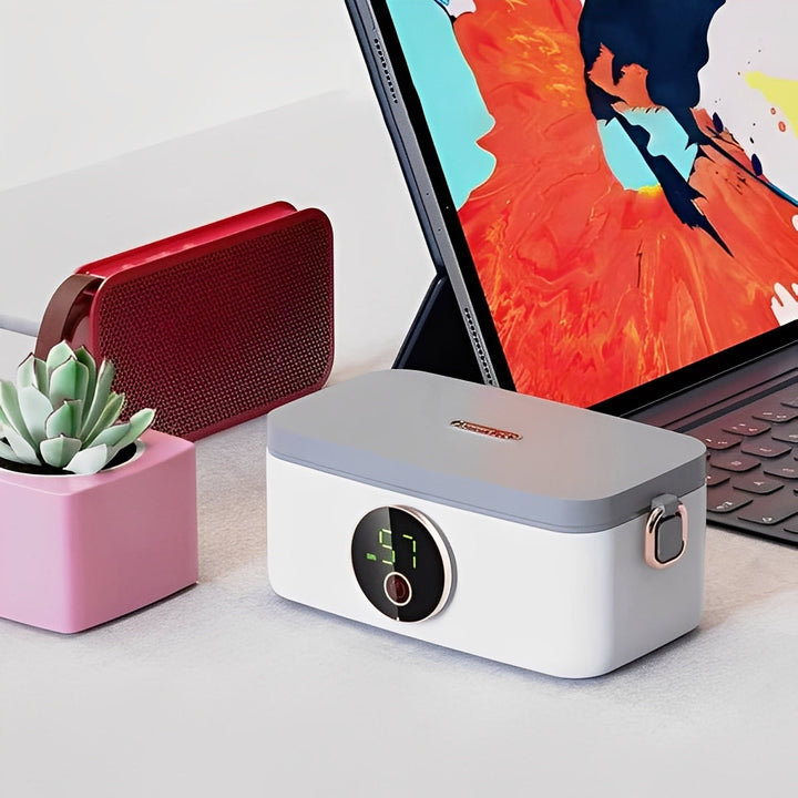 Cordless heated lunch box with battery and five heat settings