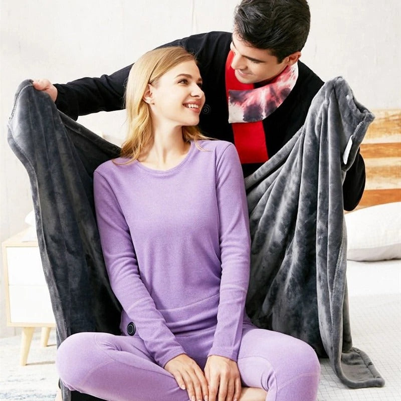 Foldable USB heated blanket with three settings up to 60 °C