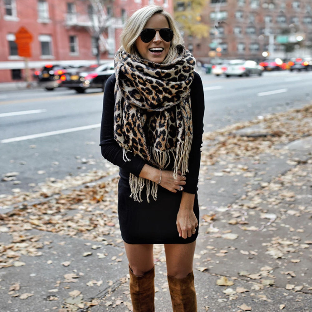 Trendy XL Leopard Print Wool Scarf - Sophia