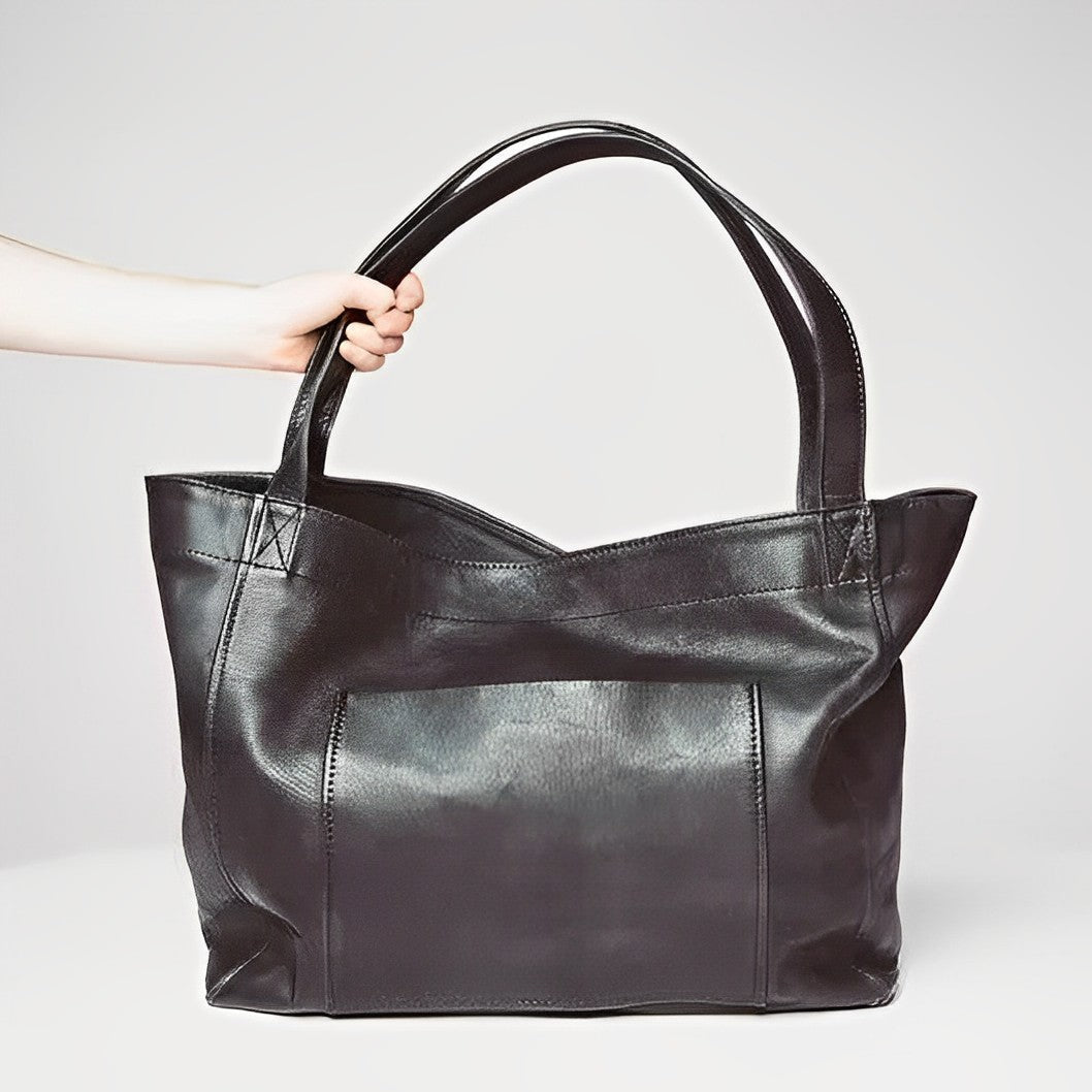 Luxury Leather Shoulder Bag for Elegant Occasions