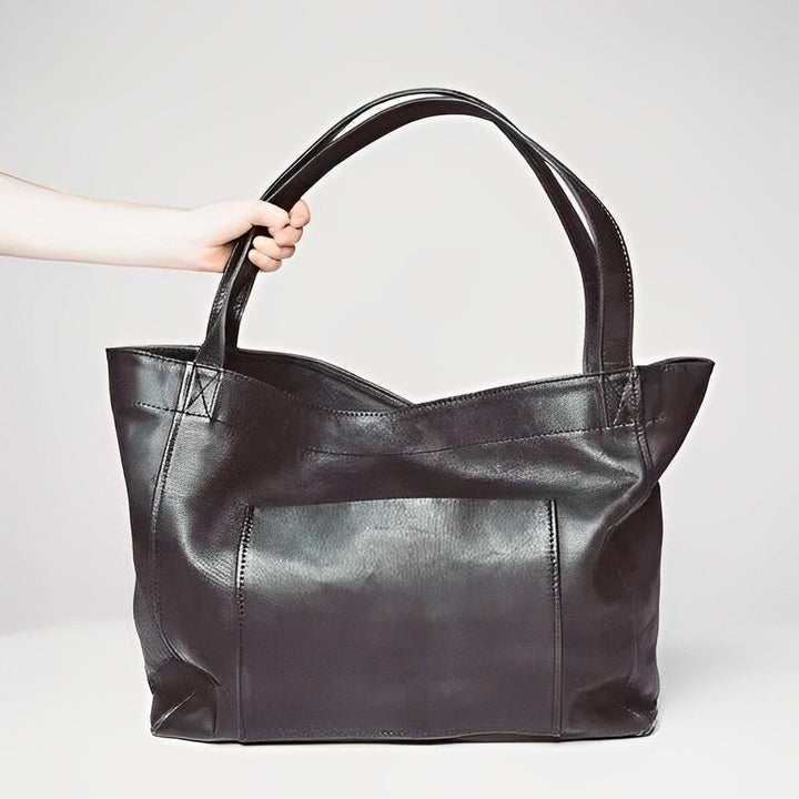Luxury Leather Shoulder Bag for Elegant Occasions