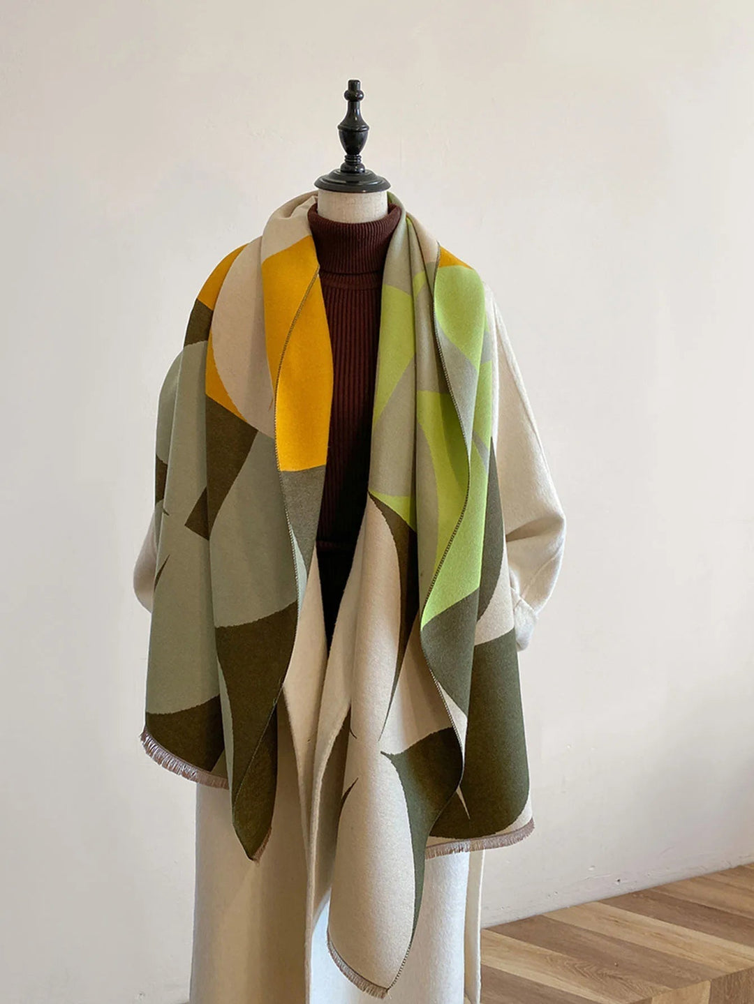 Women's Reversible Cashmere Scarf – Elegance and Warmth