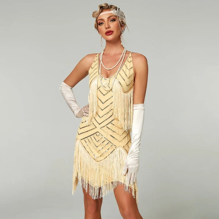 Women's Halloween Flapper Dress Roaring 20s Outfit with Sequin and Fringe for 1920s Party Costume